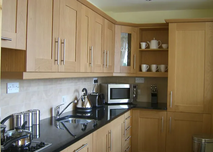 Castle Quay * Ballinadee